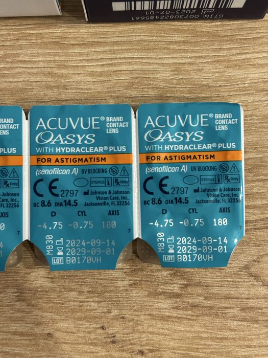 Soczewki toryczne Acuvue Oasys for Astigmatism -4,75 / -0,75 / 180