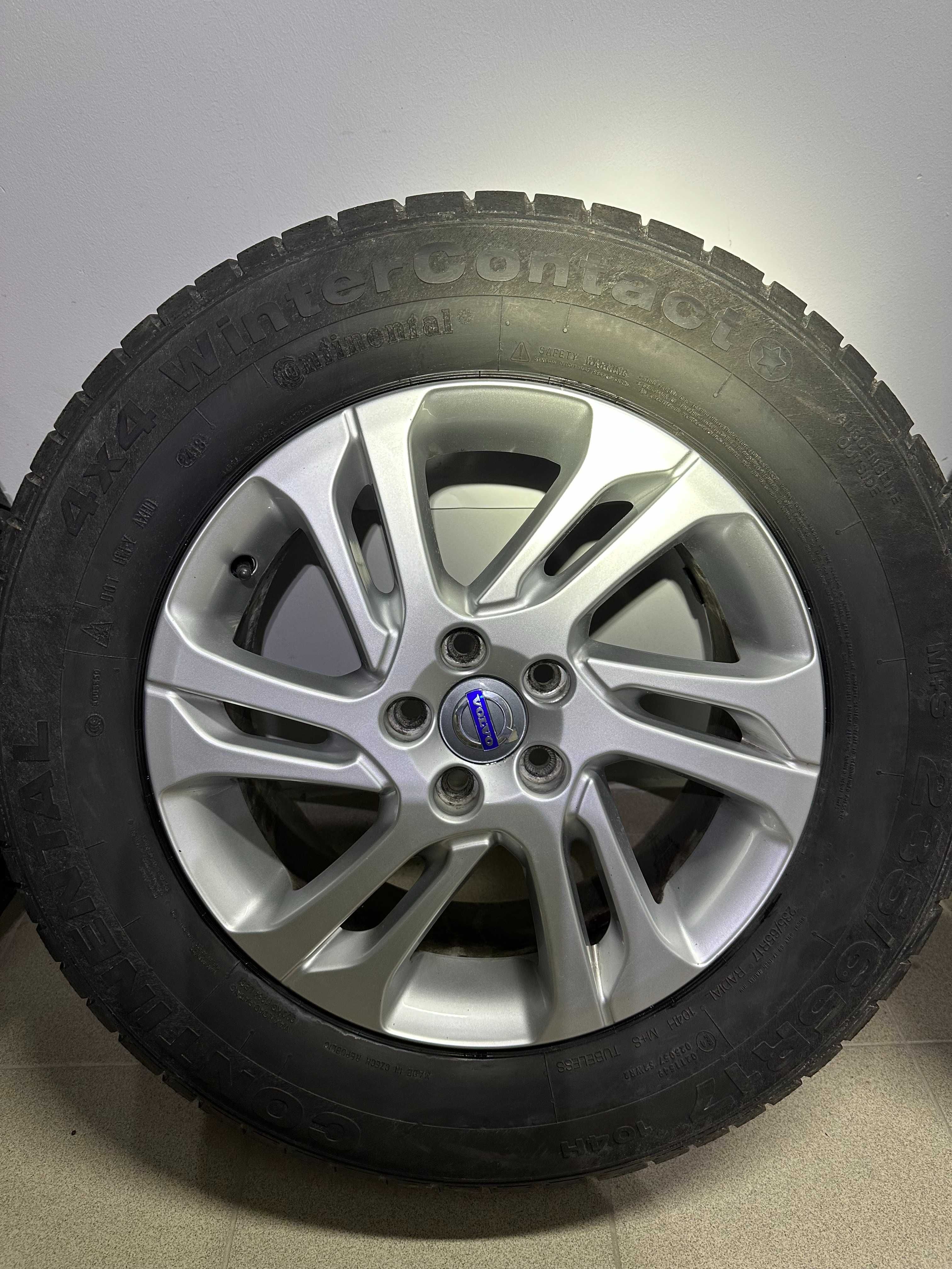 Шини CONTINENTAL 235/65R17