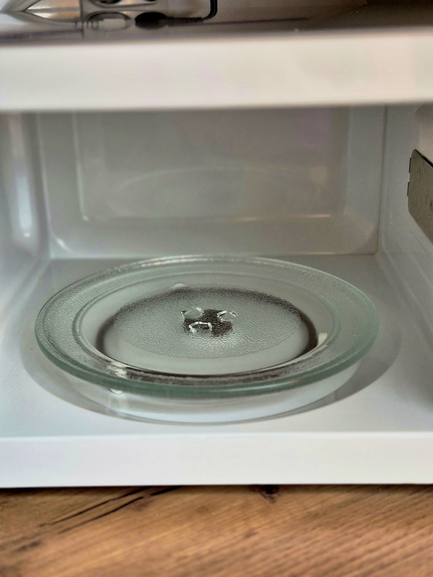 Mikrofalówka whirlpool cook 20