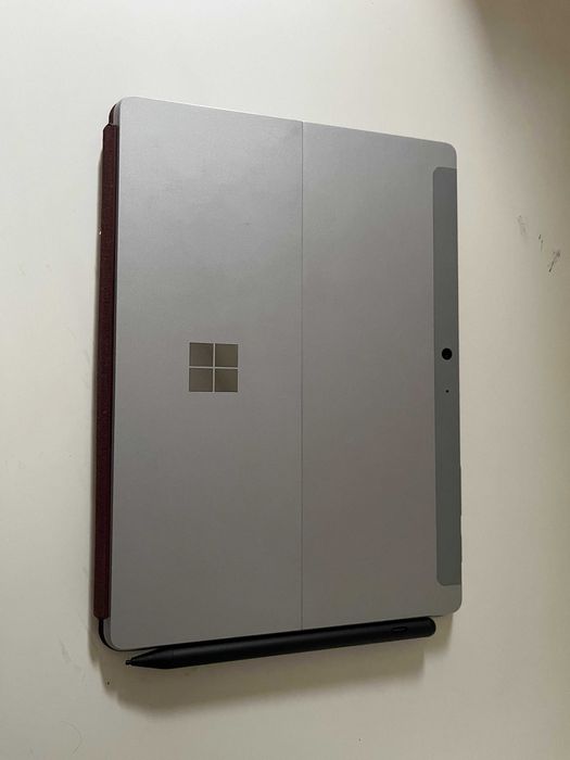 Microsoft Surface Go 3 com Teclado e Caneta