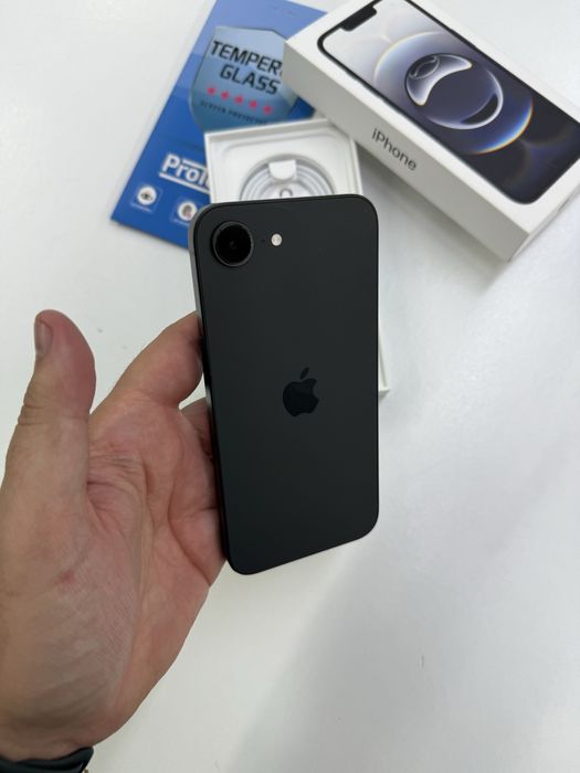 iPhone  16e Black 128Gb c/garantia