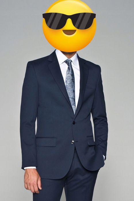 Garnitur męski granatowy- dobry stan, gotowy do noszenia