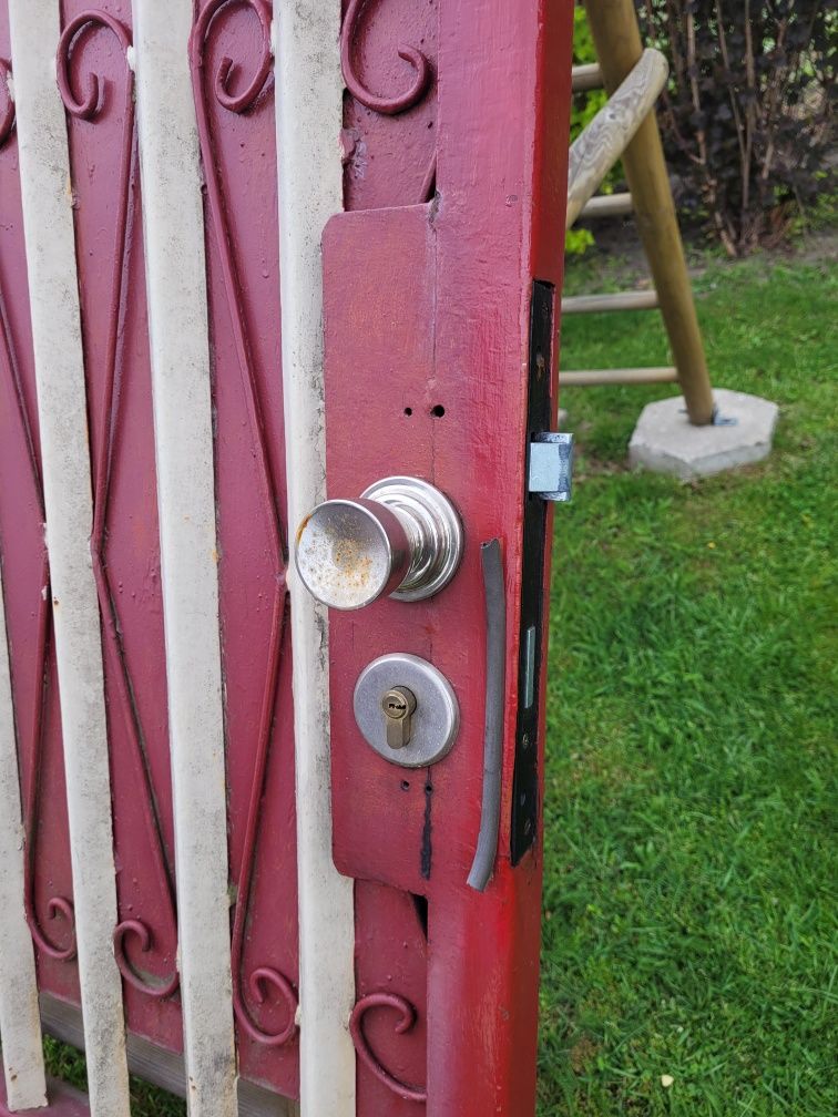 Metalowa brama wjazdowa ogrodzeniowa, furtka, brama dwuskrzydłowa