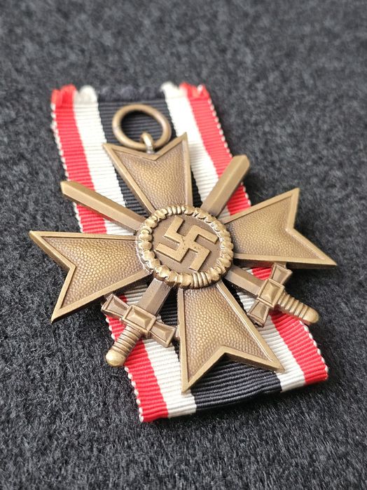Niemcy, III Rzesza, Krzyż Zasługi Wojennej 2 Klasy z mieczami sygn.16