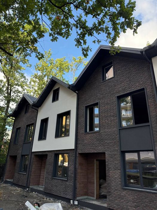 Таунхаус триповерхрвий Ірпінь Центр Розтермінування Центральні комунік