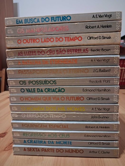 Lote de 15 livros da coleção Argonauta (2ª série, [225-239]).