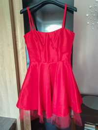 Sukienka w kolorze czerwonym