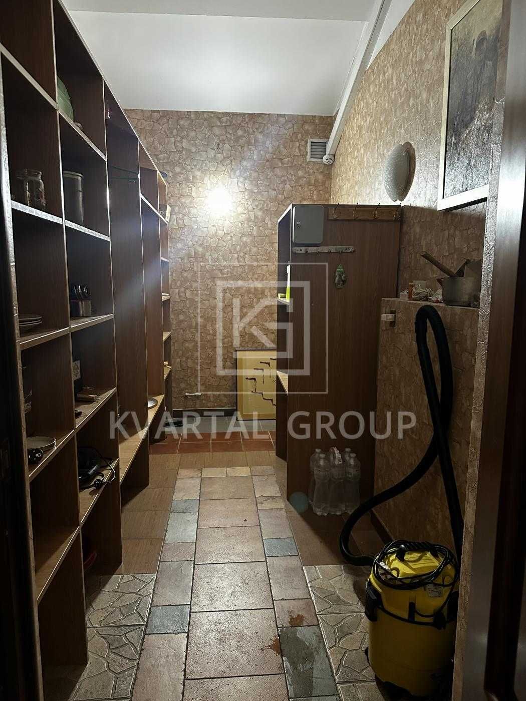 № 1323 Унікальний будинок у передмісті Києва — с. Горенка