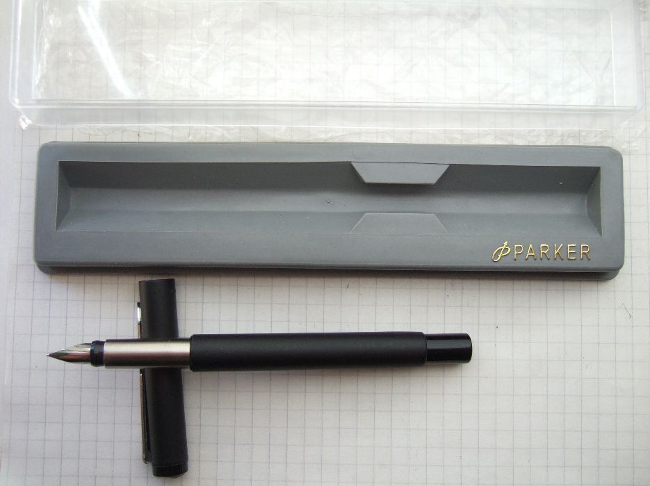 Перова ручка Parker Vector, made in UК. Перо F. Оригінал. Пише м'яко.