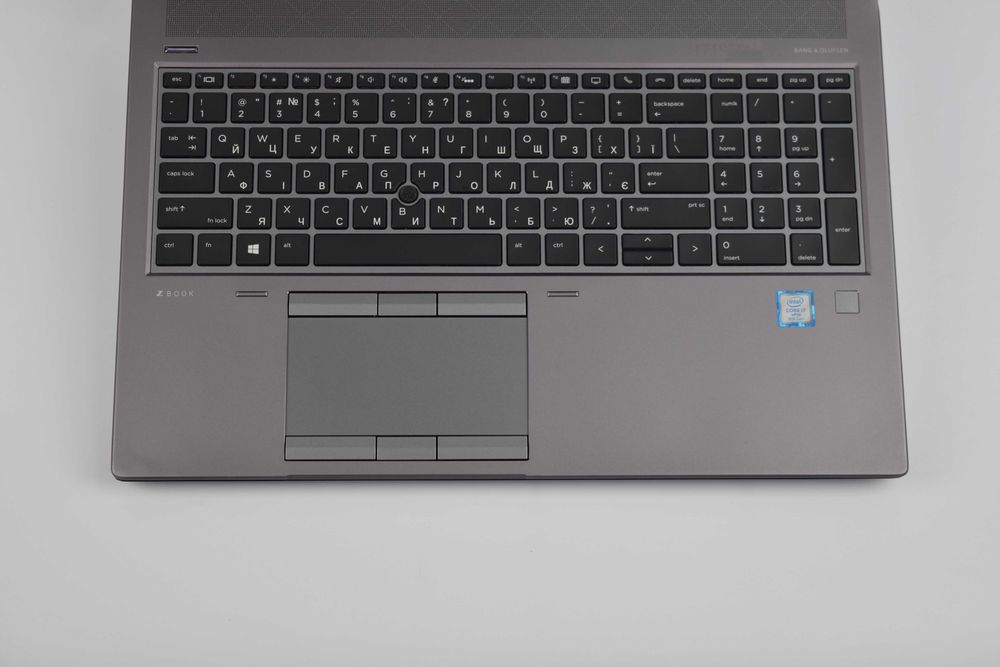 HP ZBook 15 G5 i7-8850H P2000 16/32/64гб ssd 512/1тб + hdd 1тб Ноутбук