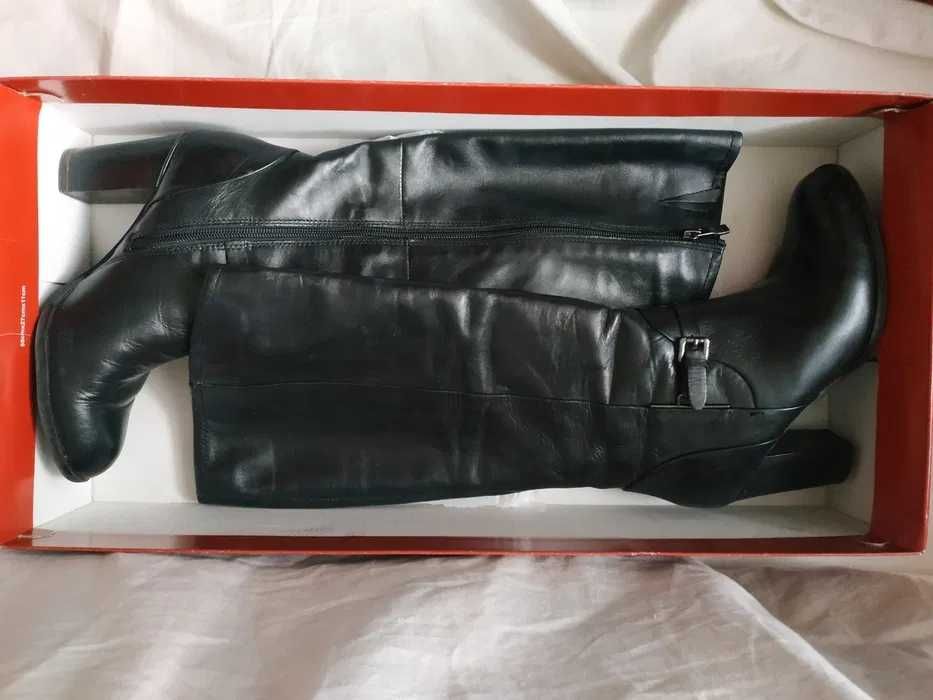 Marco Tozzi kozaki czarne skórzane buty na obcasie Black antic 38