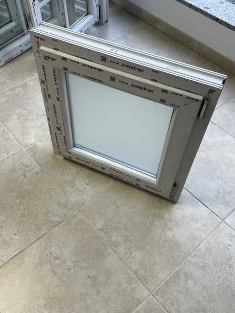 JANELA PVC 1 FOLHA