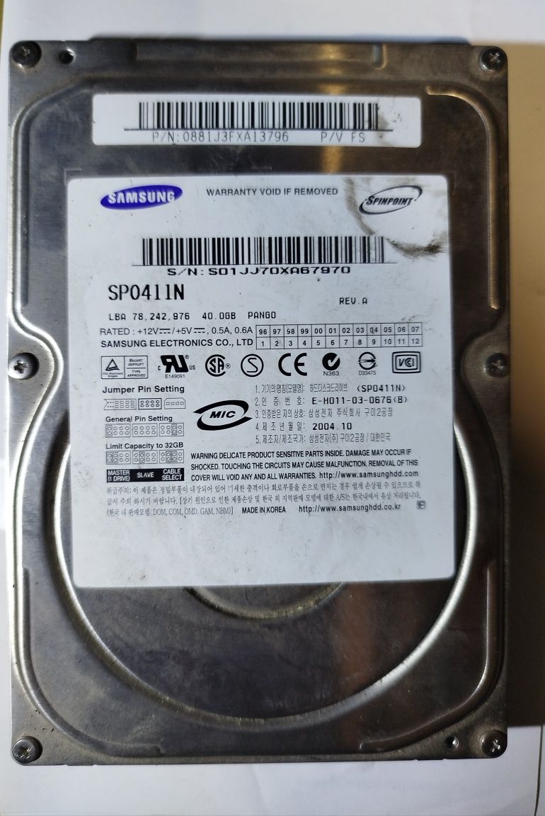 Жорсткий диск 40 gb samsung

WARRANTY VOID IF REMOVED

SPIMPOINT

S/N: