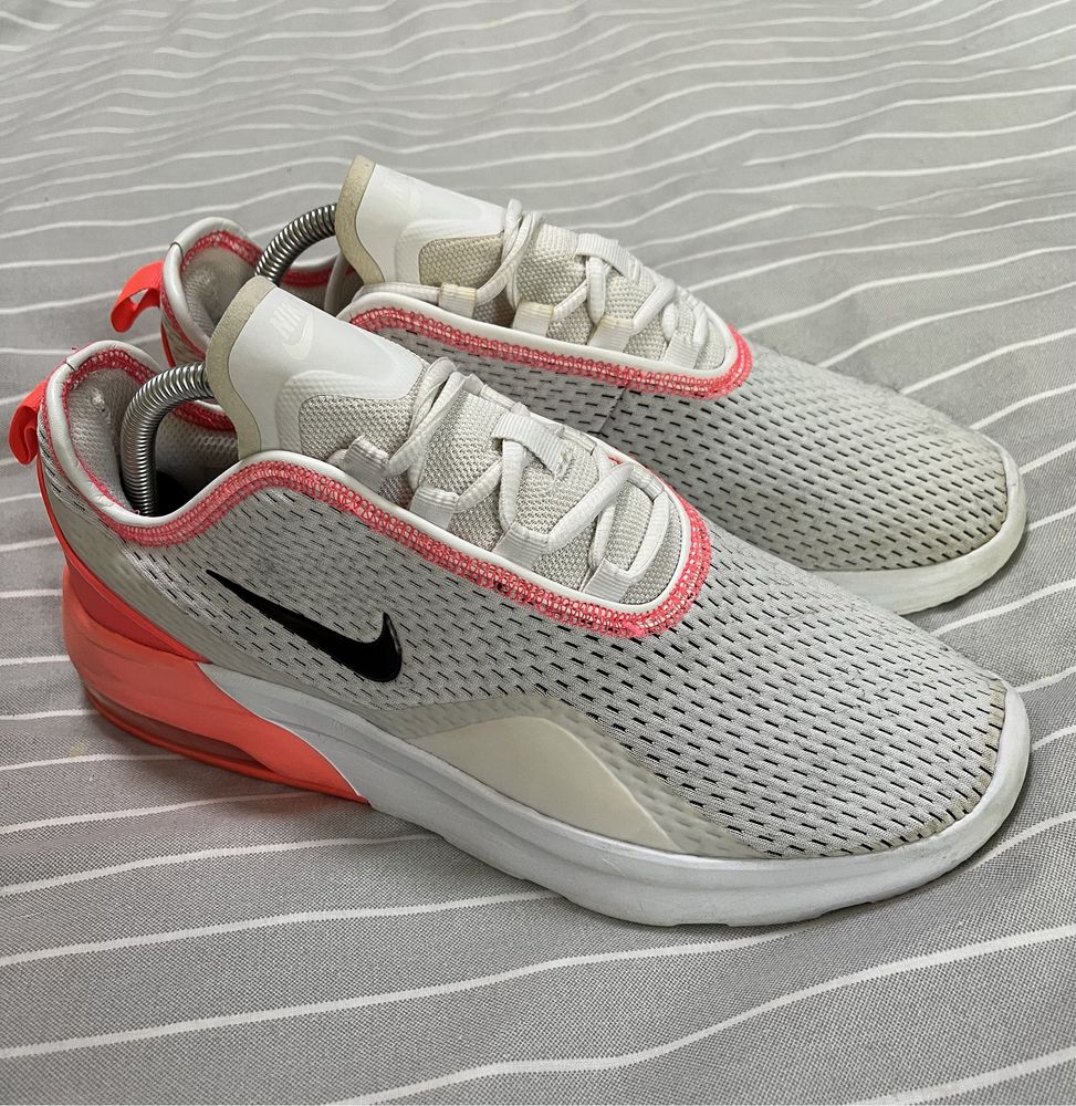 Кросівки чоловічі Nike Air Max Motion 2 42р 27 см оригінал