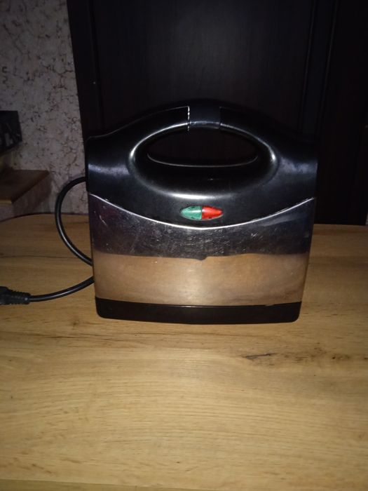 Бутербродниця TESCO.