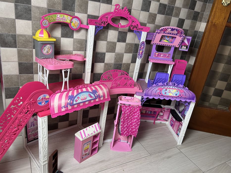 Casa da Barbie - Malibu Mall