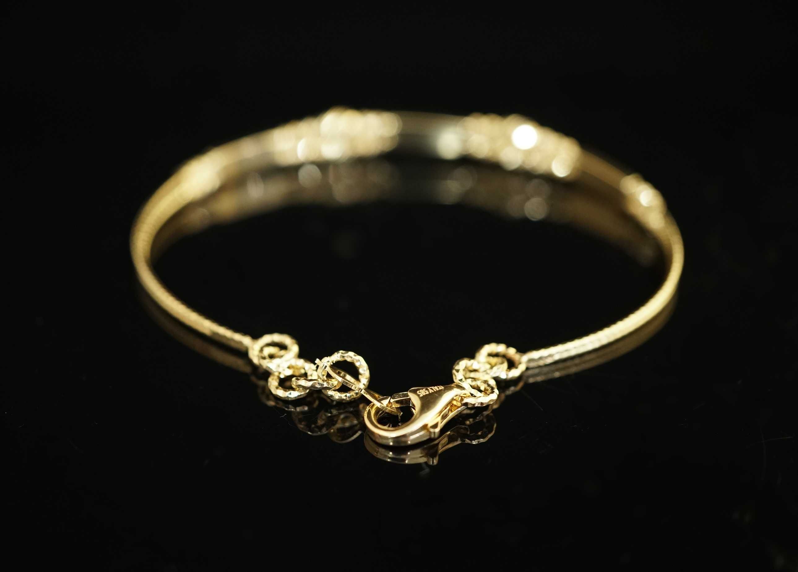 Złoto- 585 złota damska bransoletka bangle sztywna  grecki wzór