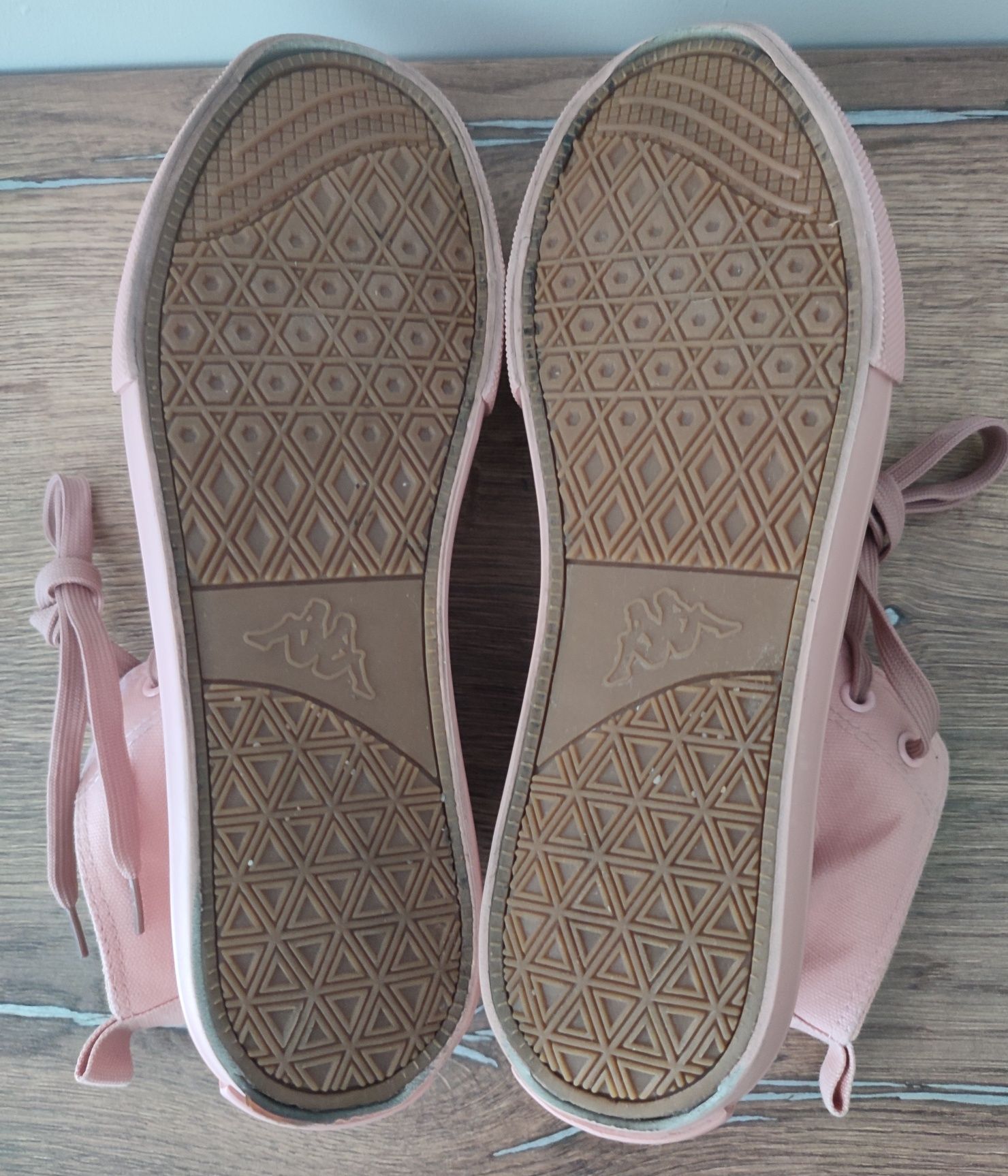 Kappa. Damskie buty trampki. Rozmiar 39