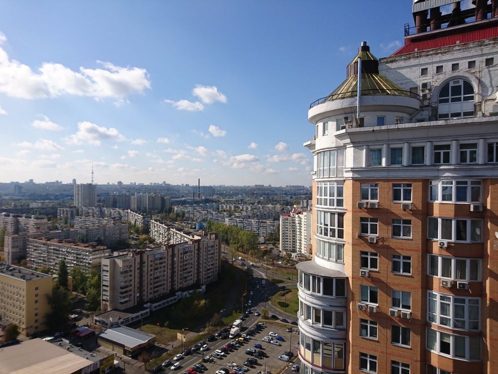 Smart Plaza Obolon, подобово Смарт Плаза Оболонь