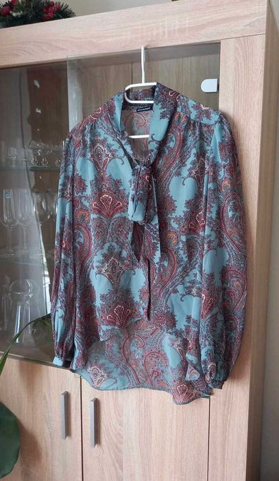 Elegancka bluzka damska ,,Atmosphere'' M