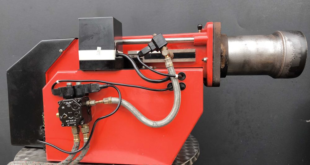 Palnik olejowy na olej opałowy Giersch M10-Z-L 440 KW suszarnia