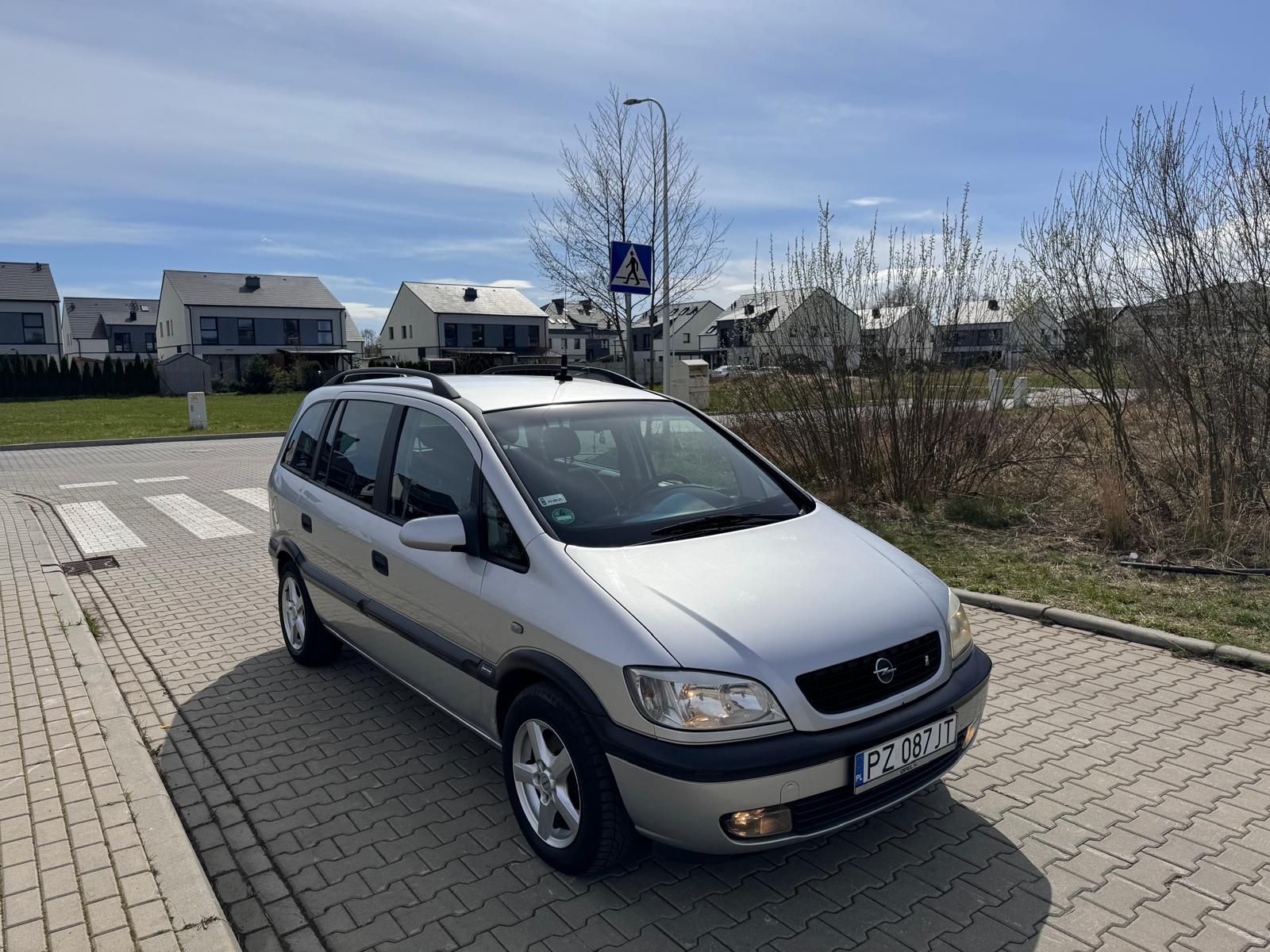 Opel Zafira 2.2 16v 147km Klima Alu 7 osób Pl