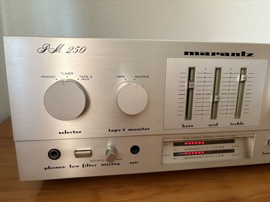Amplificador Marantz PM 250