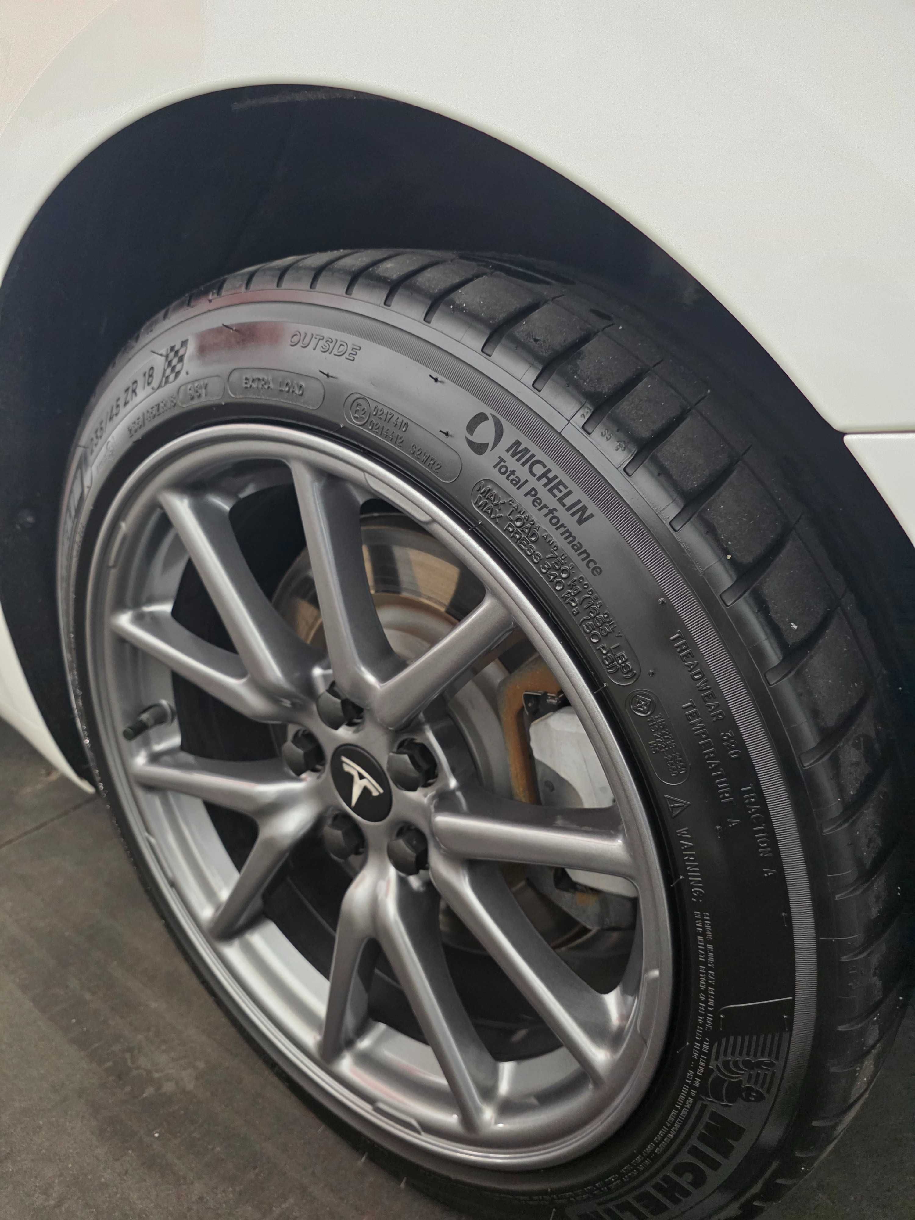 Tesla Model 3 Standard Range Plus RWD