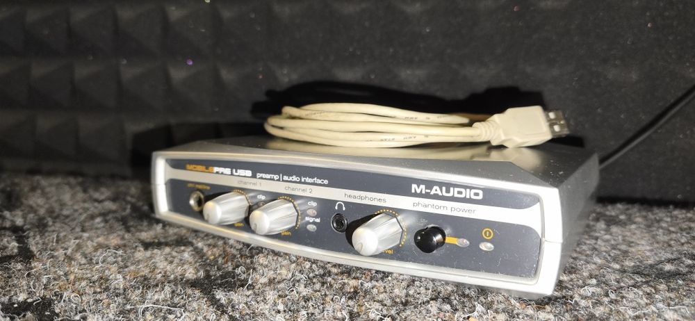 Аудіоінтерфейс,звукова карта M-Audio