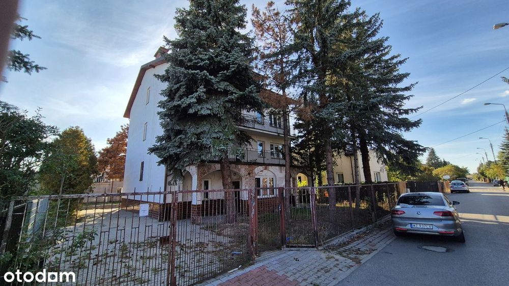 BEZPOŚREDNIO wyjąkowy dom w centrum Łomianek - idealny pod inwestycję