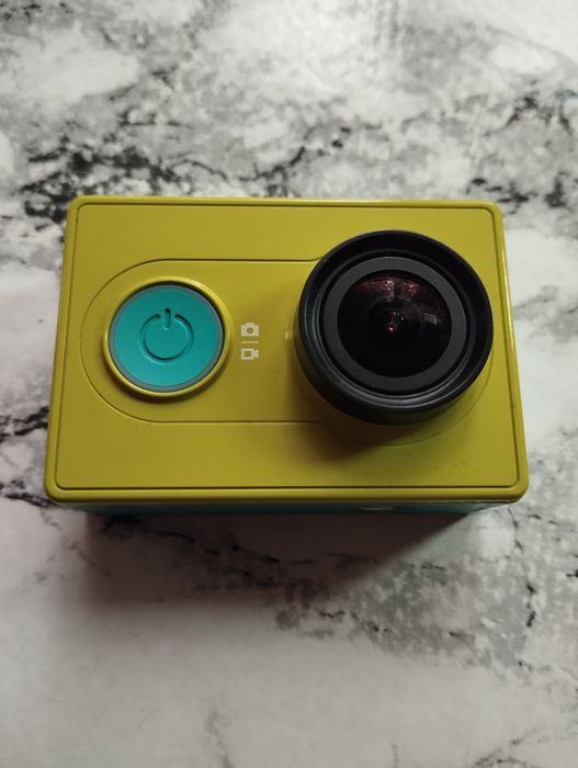 Экшн камера Xiaomi Yi