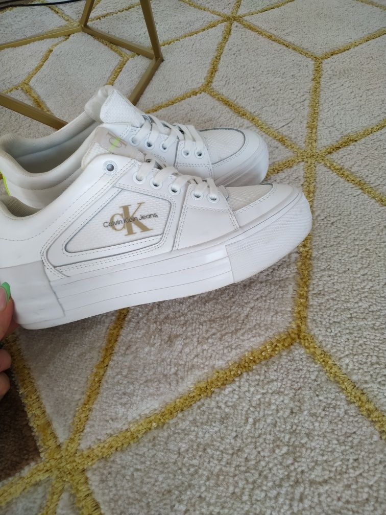 Buty sportowe, snikersy damskie 38