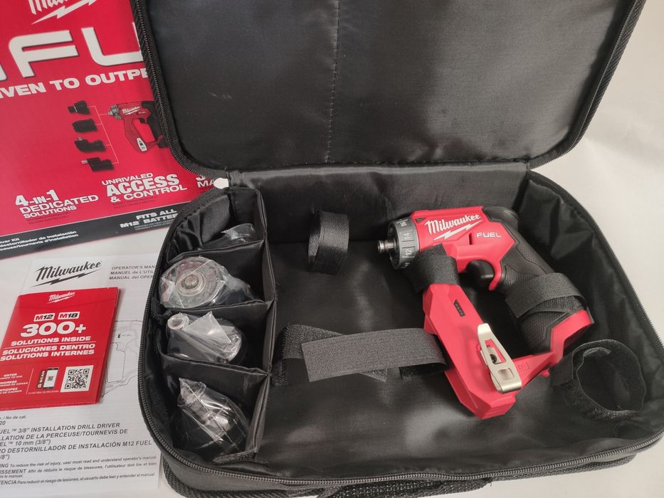 Дриль шуруповерт зі змінними патронами Milwaukee M12 FUEL 2505-20