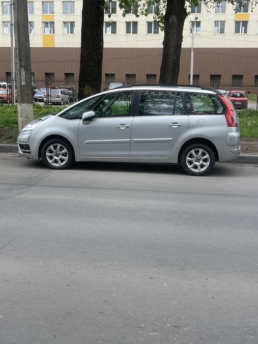 Ситроен гранд пікассо С4 -2011 рік