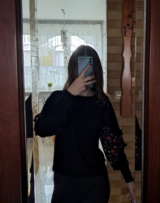 Śliczna bluza damska