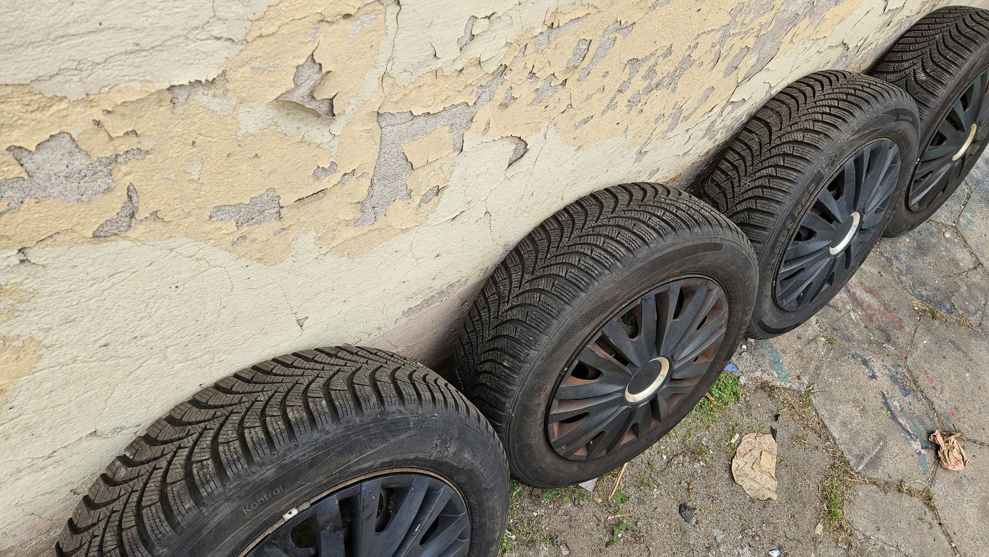 Koła felgi opony zima zimowe 4x100 opel corsa d adam 185/65/15 R15