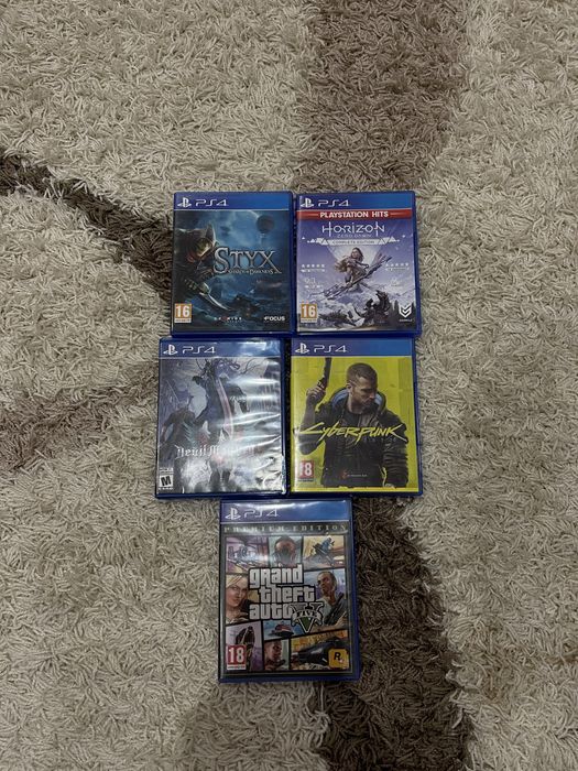 Продам Playstation 4 slim