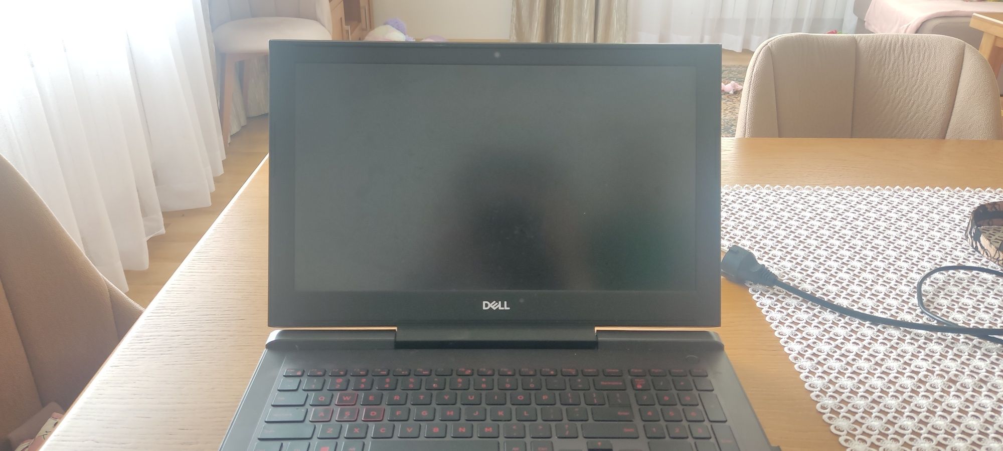 Sprzedam laptopa Dell Inspiron 15-7000 Gaming