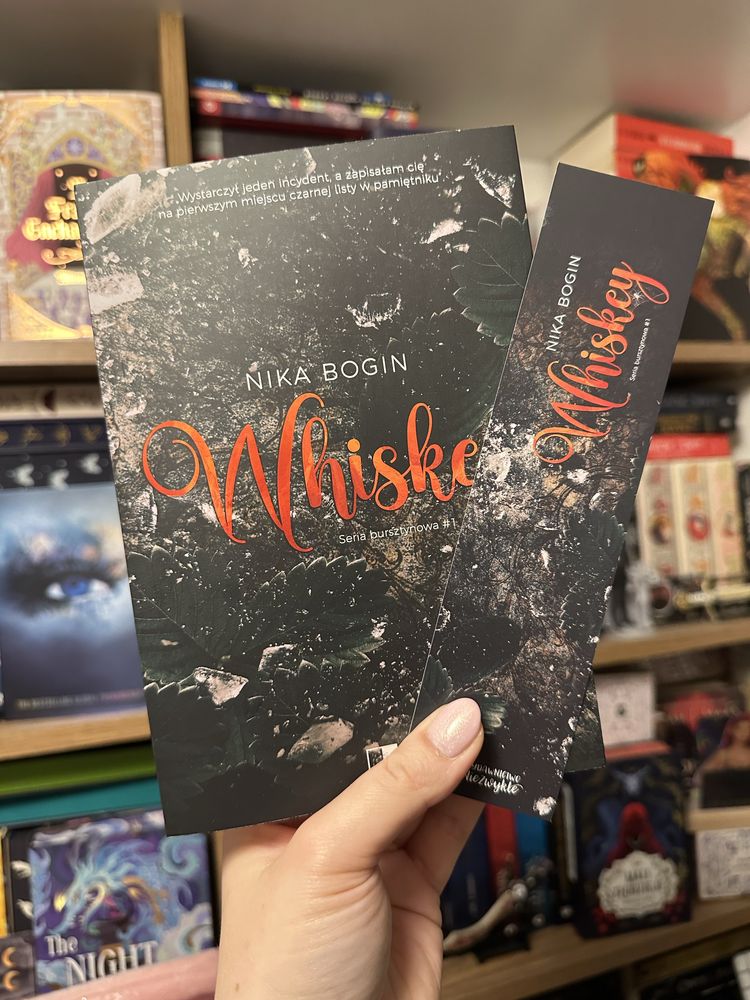 Whiskey Nika Bogin wydawnictwo niezwykłe + zakładka