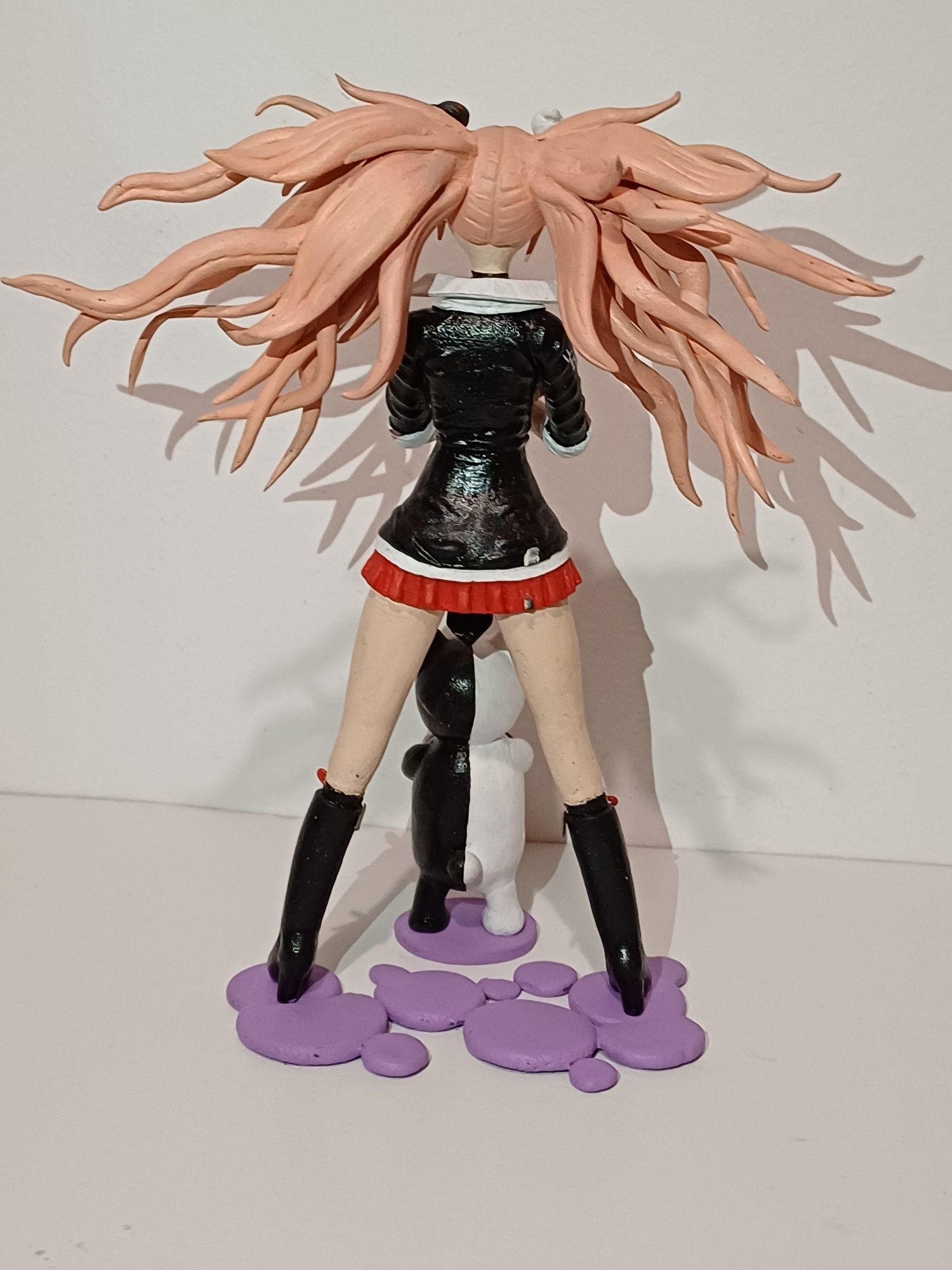 Spredam figurkę anime Junko Enoshima