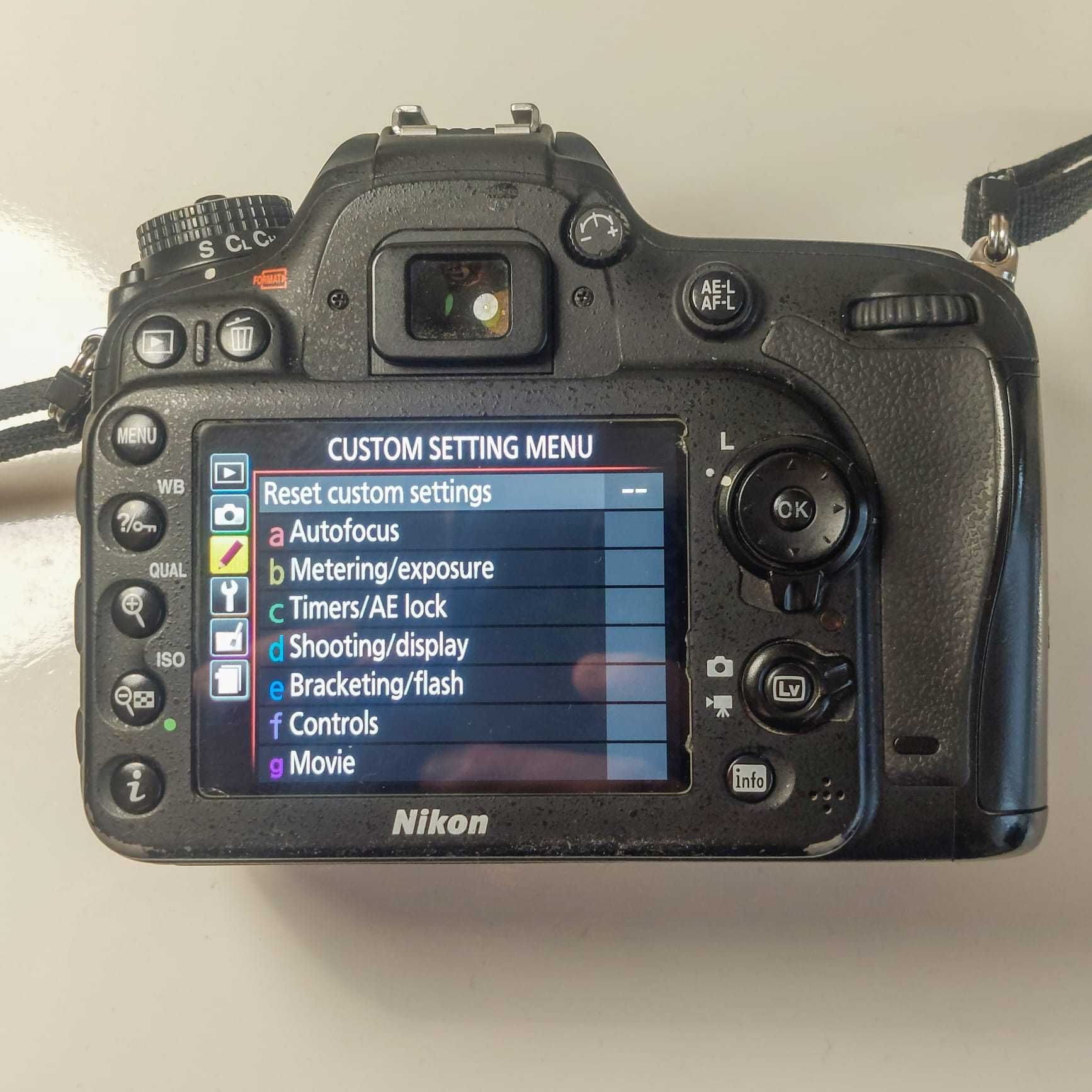 Nikon D7100 body z akcesoriami