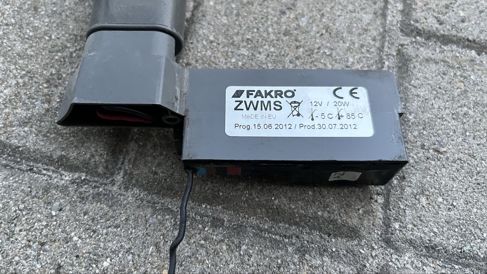 Sterowanie i bateria rolety markizy Fakro solar