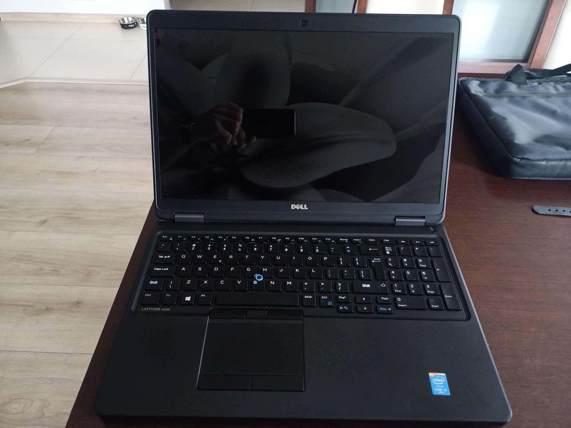 Sprzedam laptopa