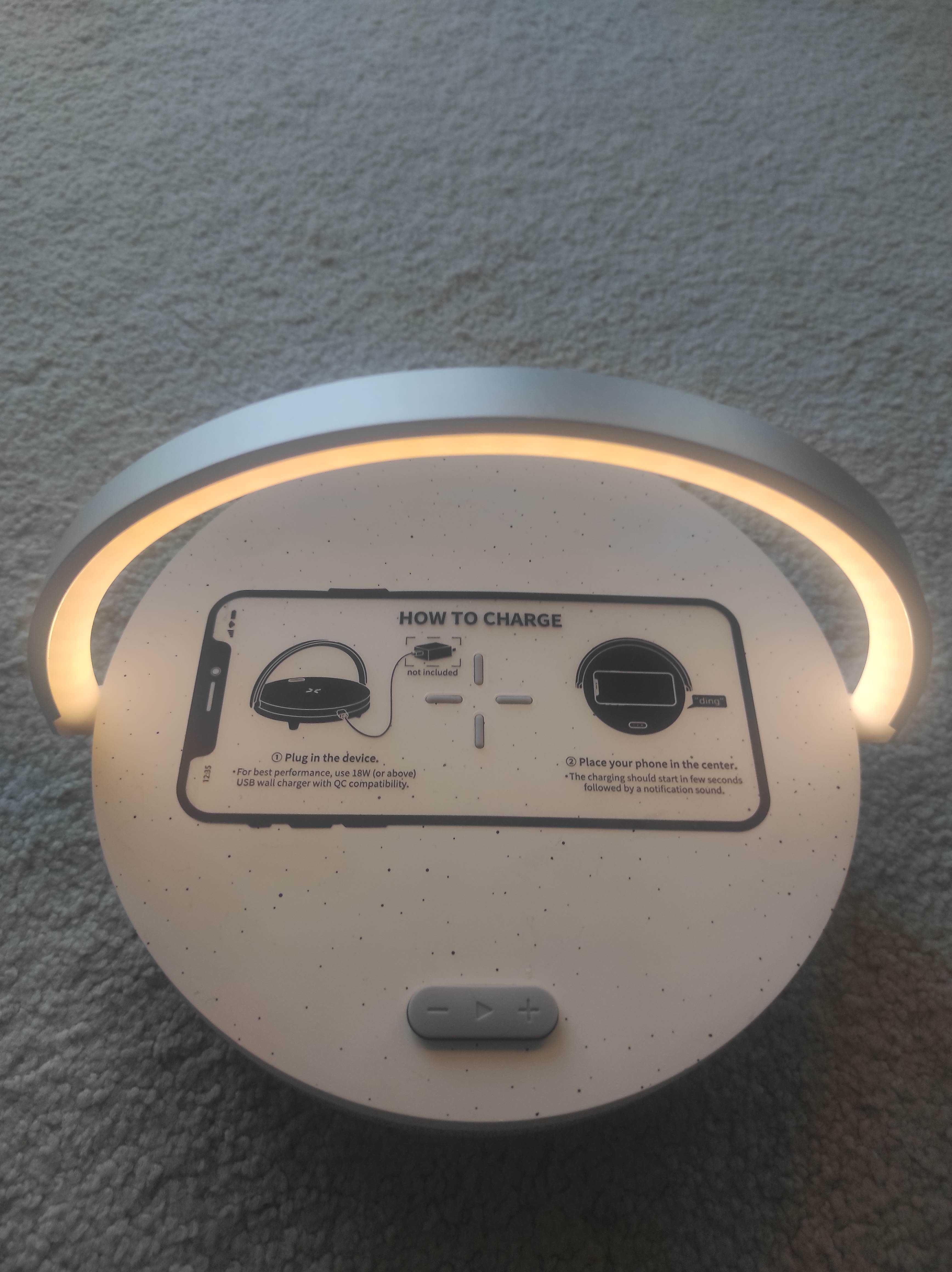 Lampka LED głośnik BT ładowarka indukcyjna powerbank EZVALO nowa