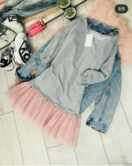 Плаття з фатином