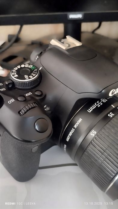 Камера Canon EOS Rebel T3i