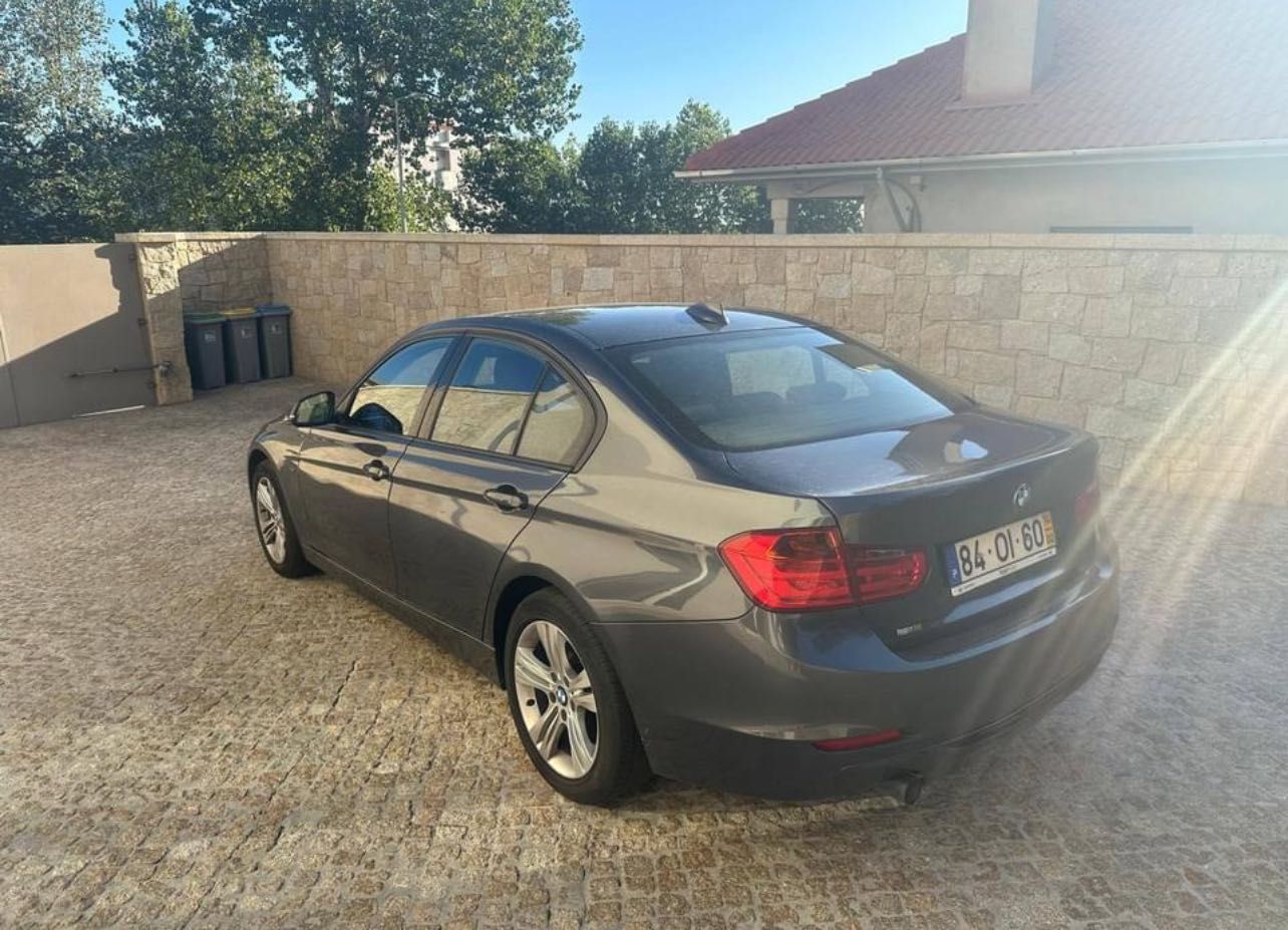 BMW SPORT 318D 2014