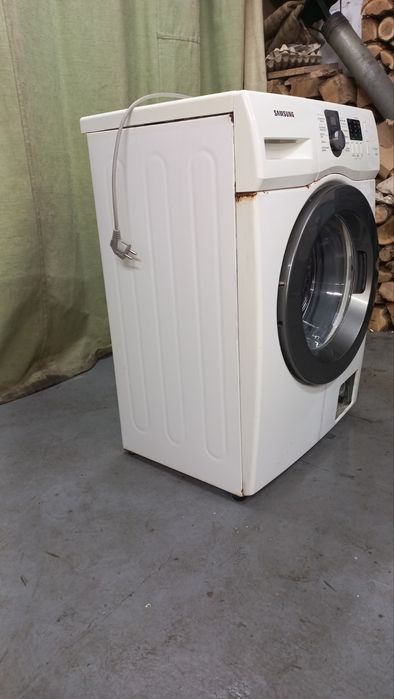 Продам стиральную машинку Samsung на 6кг