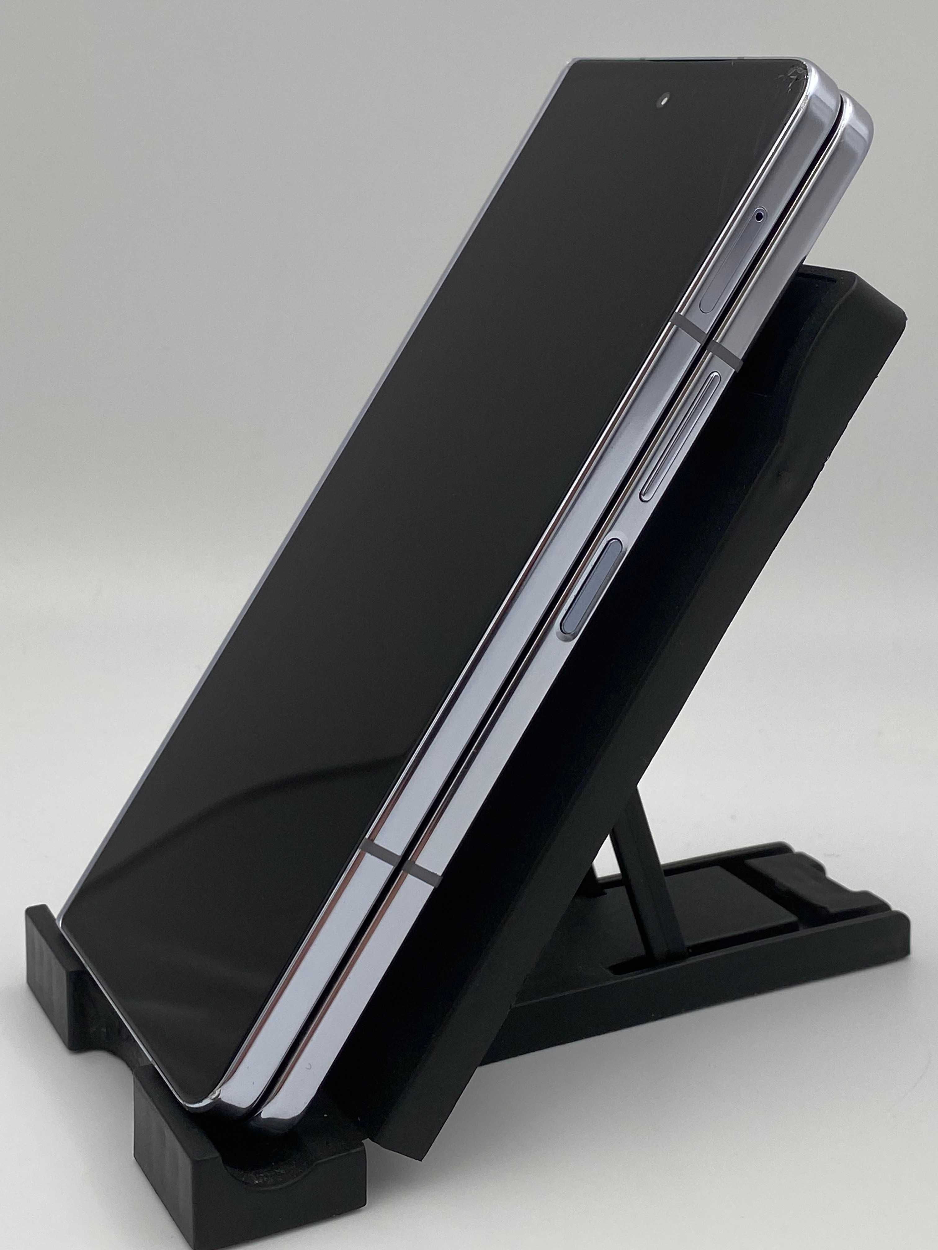 Смартфон Samsung Galaxy Fold 5 F946B 256Gb (08973) Уцінка