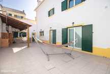 Moradia T5 para venda